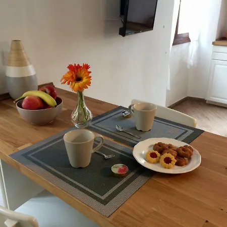 Lägenhet La Casetta Dipinta *